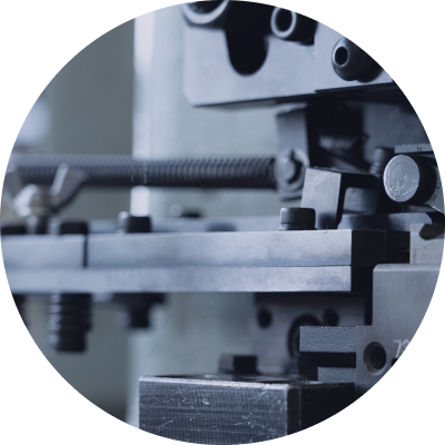 プレス工程のイメージ画像です。