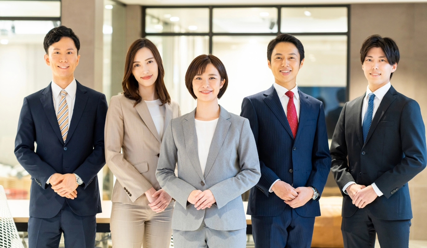 全力でサポートする社員たち