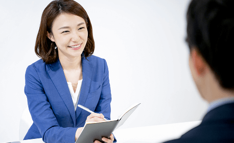 面談中男女